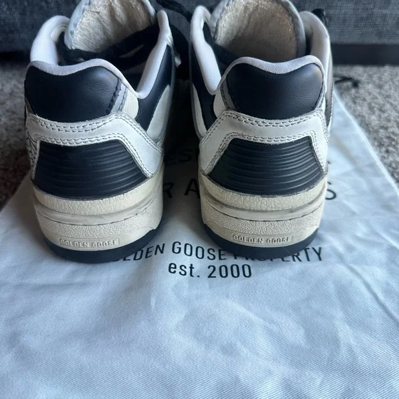 Golden Goose Women’s Forty-Two - Picture 3 of 5